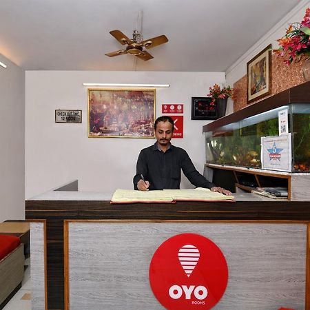 Oyo 3519 Hotel Garden Inn バラナシ エクステリア 写真