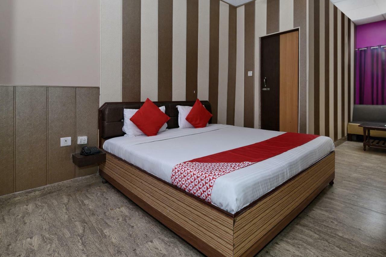 Oyo 3519 Hotel Garden Inn バラナシ エクステリア 写真